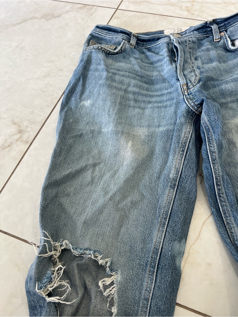 Free People Aged To Perfection Maggie Mid Rise Straight Leg Jeans Size 28 - Picture 3 of 7